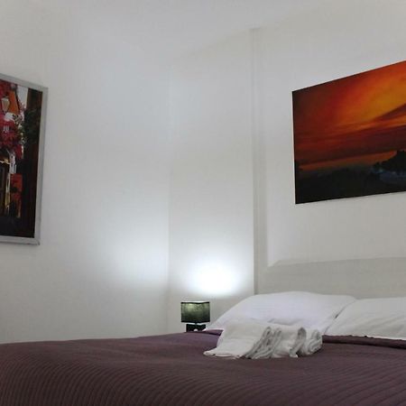 Villa Nina 2013 Appartamento Taormina Kültér fotó