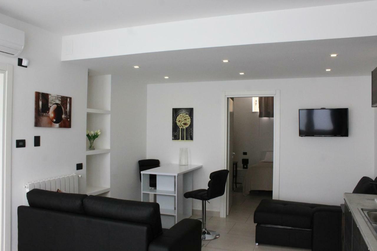 Villa Nina 2013 Appartamento Taormina Kültér fotó